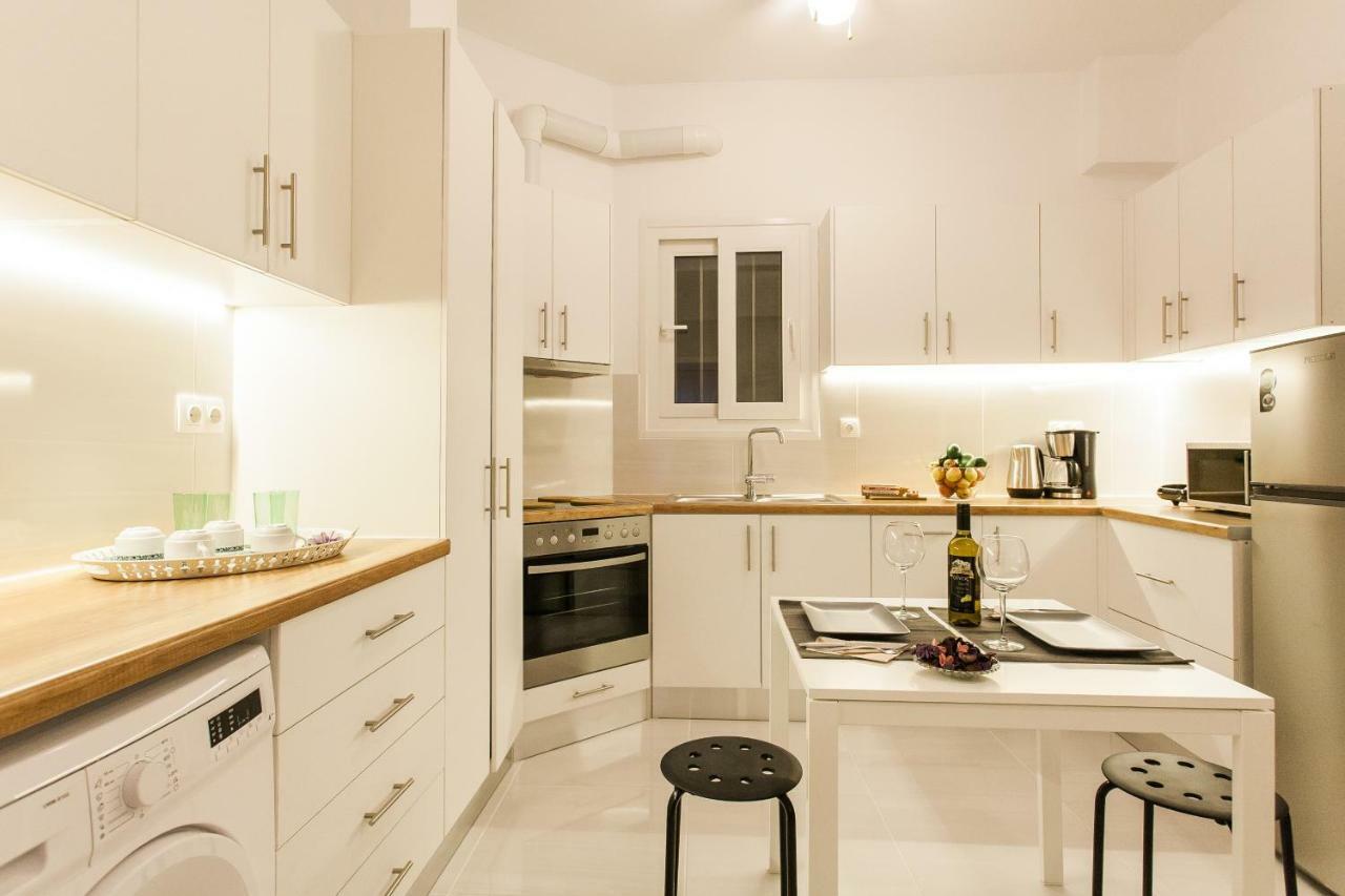 Classy And Stylish Private Apartment At Acropolis Museum Metro Station Aten Exteriör bild