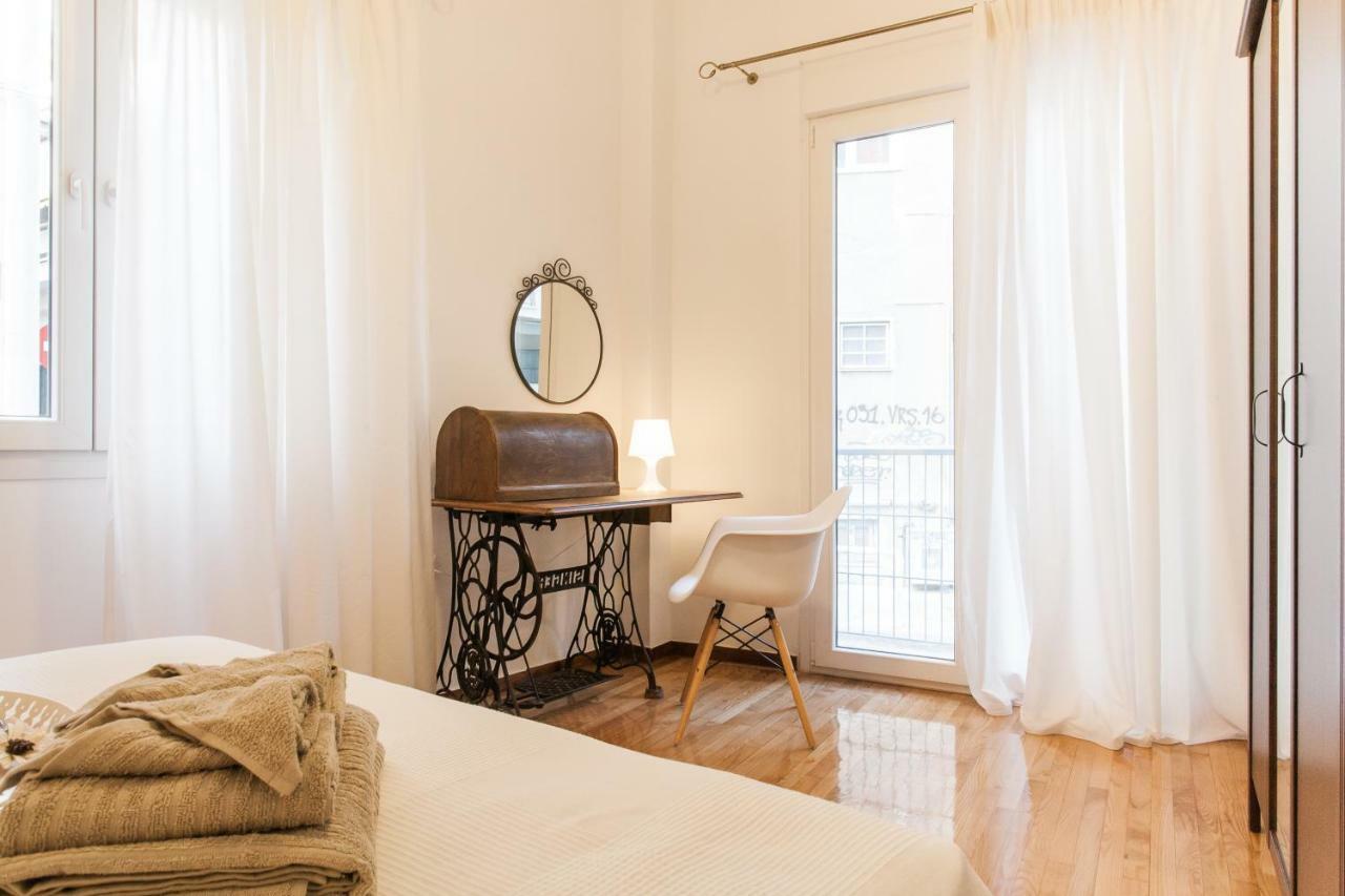 Classy And Stylish Private Apartment At Acropolis Museum Metro Station Aten Exteriör bild