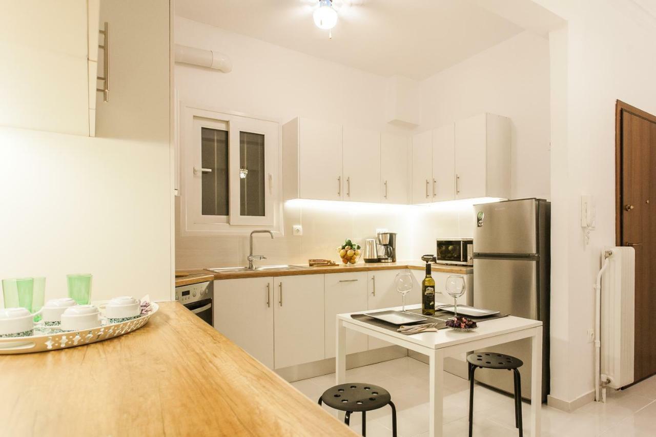 Classy And Stylish Private Apartment At Acropolis Museum Metro Station Aten Exteriör bild