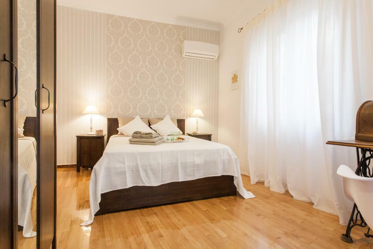 Classy And Stylish Private Apartment At Acropolis Museum Metro Station Aten Exteriör bild