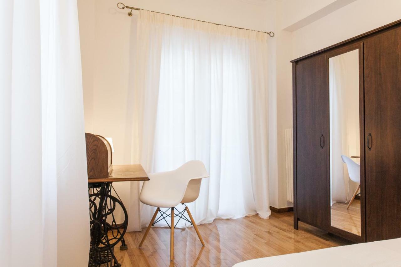 Classy And Stylish Private Apartment At Acropolis Museum Metro Station Aten Exteriör bild